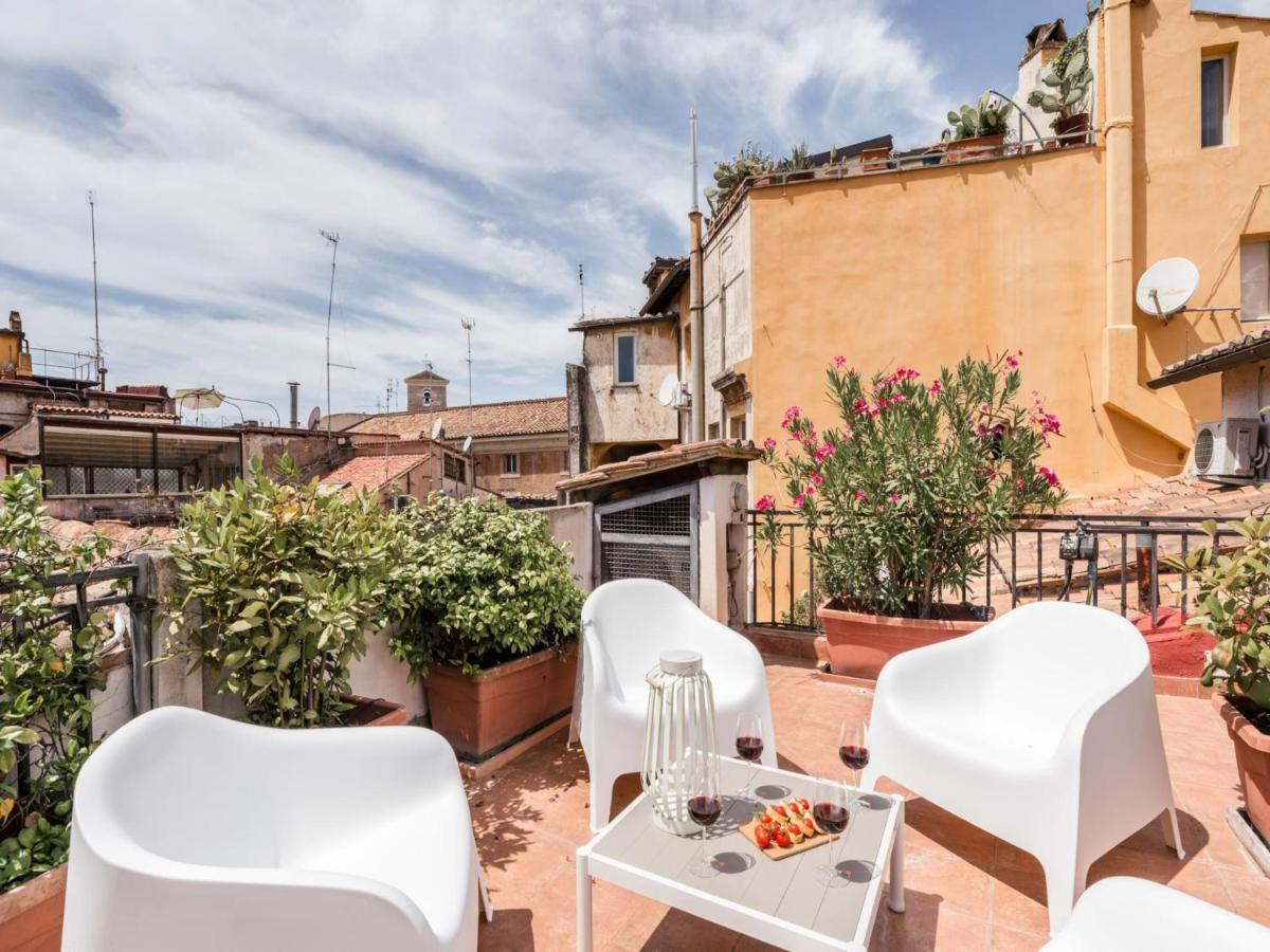 The Best Rent - Two-Bedroom Apartment With Terrace Near Trevi Fountain Rzym Zewnętrze zdjęcie