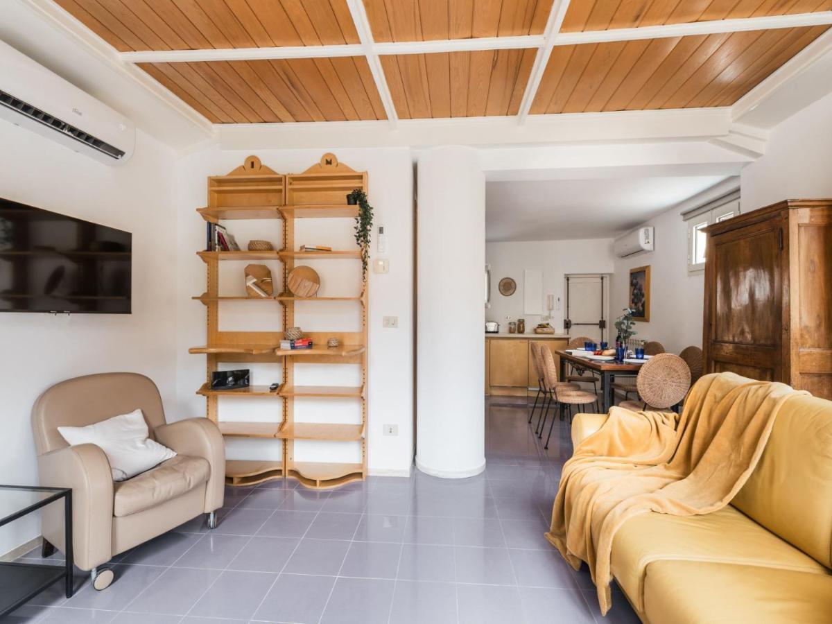 The Best Rent - Two-Bedroom Apartment With Terrace Near Trevi Fountain Rzym Zewnętrze zdjęcie