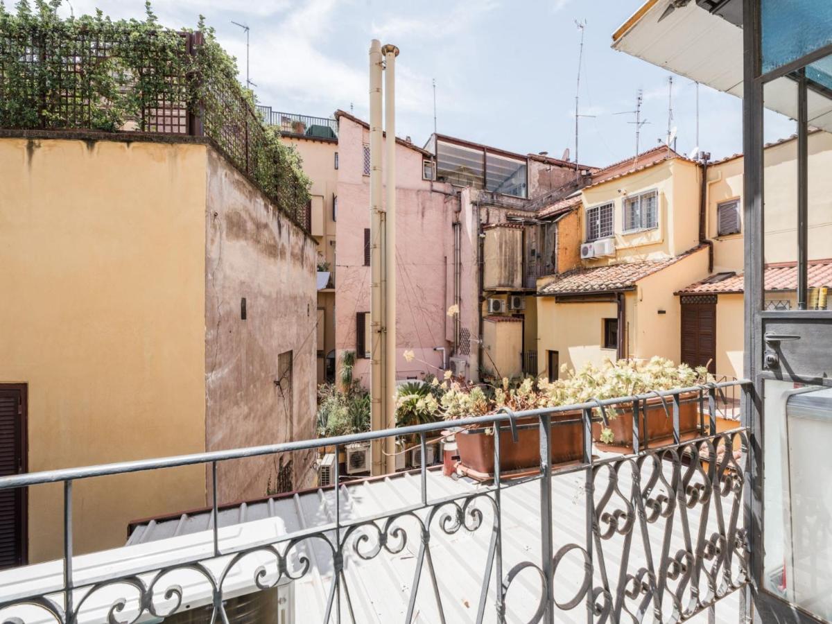 The Best Rent - Two-Bedroom Apartment With Terrace Near Trevi Fountain Rzym Zewnętrze zdjęcie