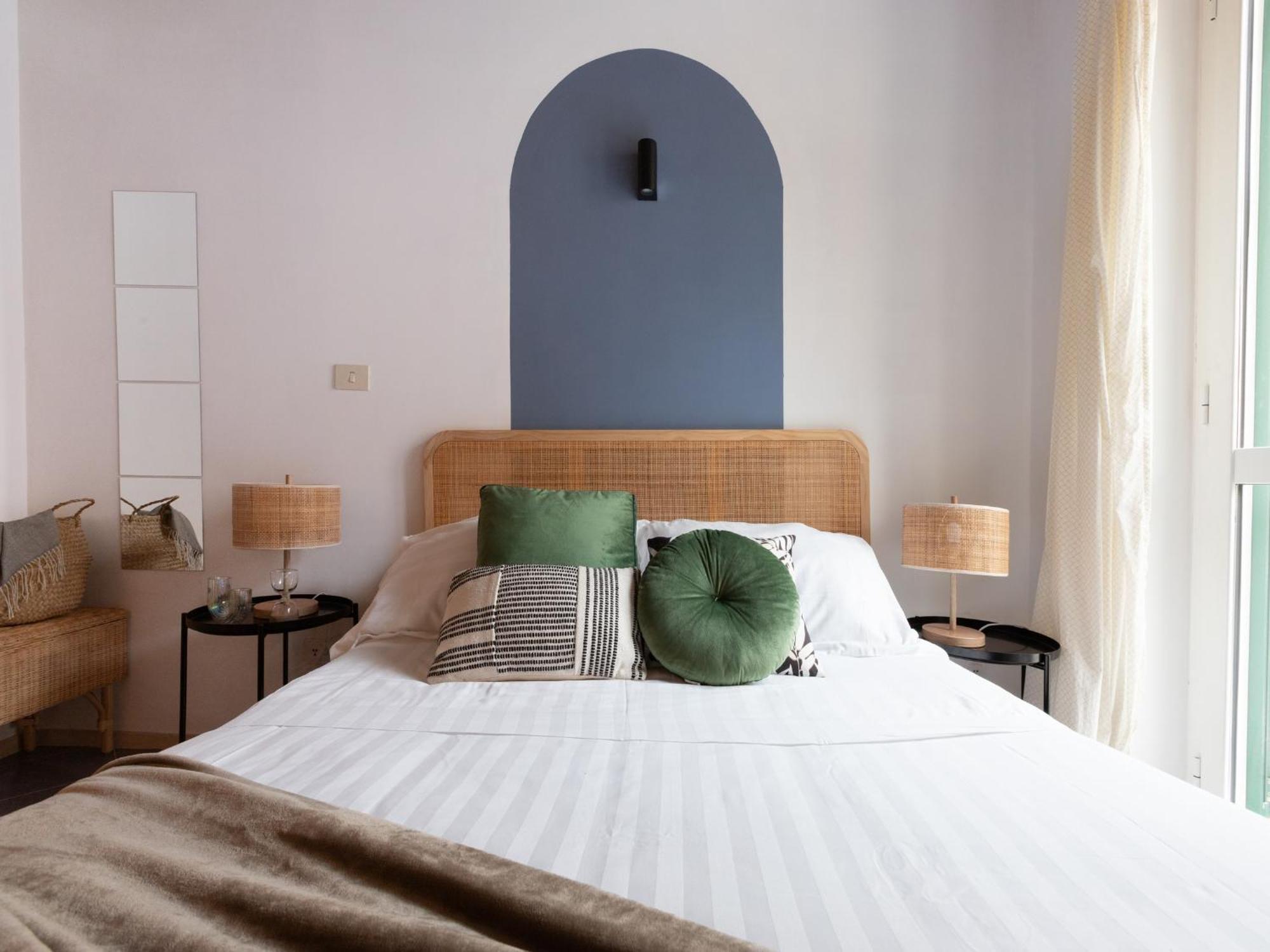The Best Rent - Two-Bedroom Apartment With Terrace Near Trevi Fountain Rzym Zewnętrze zdjęcie