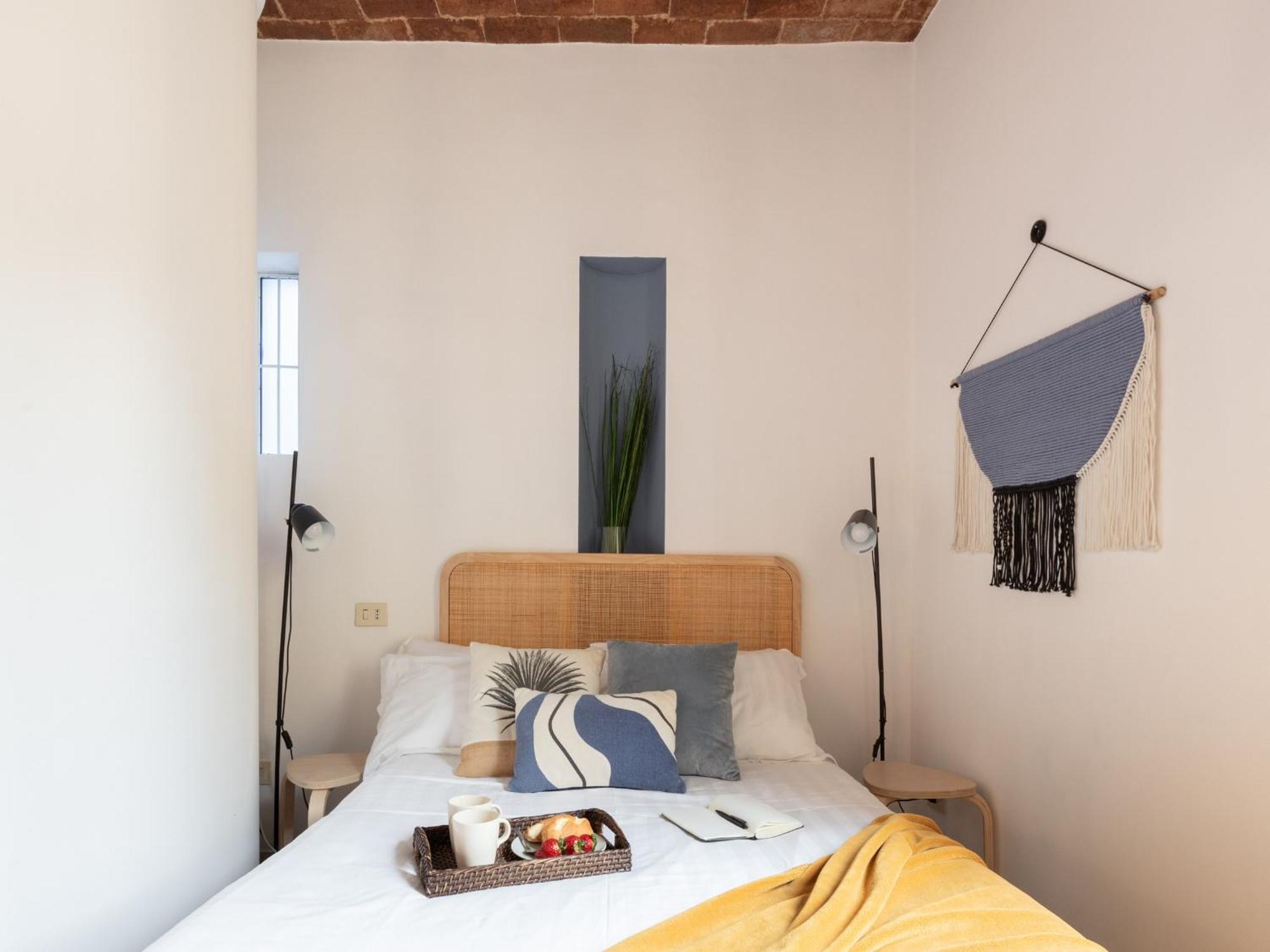 The Best Rent - Two-Bedroom Apartment With Terrace Near Trevi Fountain Rzym Zewnętrze zdjęcie